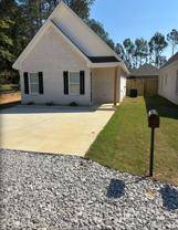 Charming Country Cottage – Available 1/1/26 - Photo 1 of 1