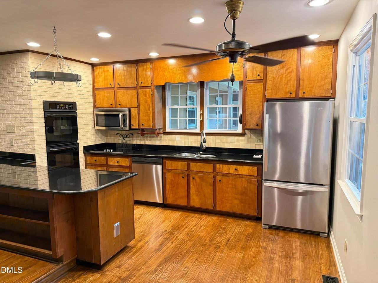 120 Keeter Cir - Photo 3 of 36