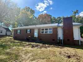 featured image of 3015 County Farm Rd
