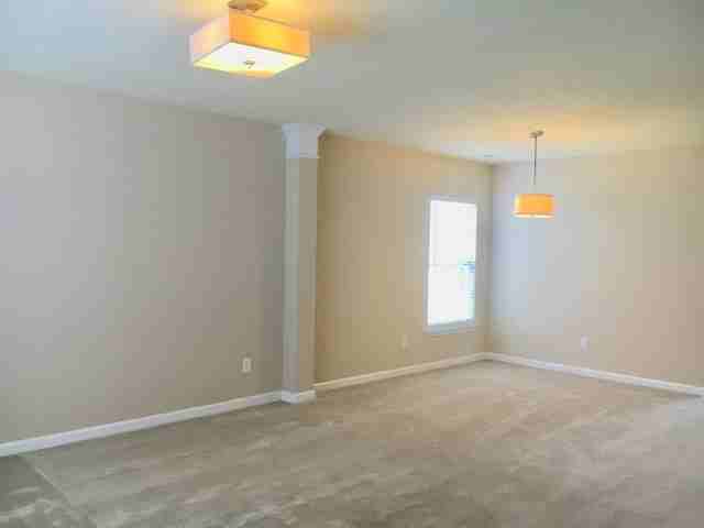 153 Pennsylvania Court - Photo 2 of 16