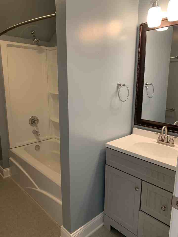 905 Gilbert St - Photo 3 of 35