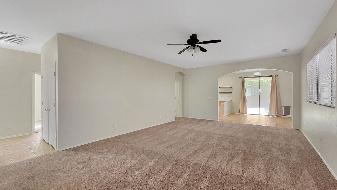 18460 N 170th Ln - Photo 7 of 24