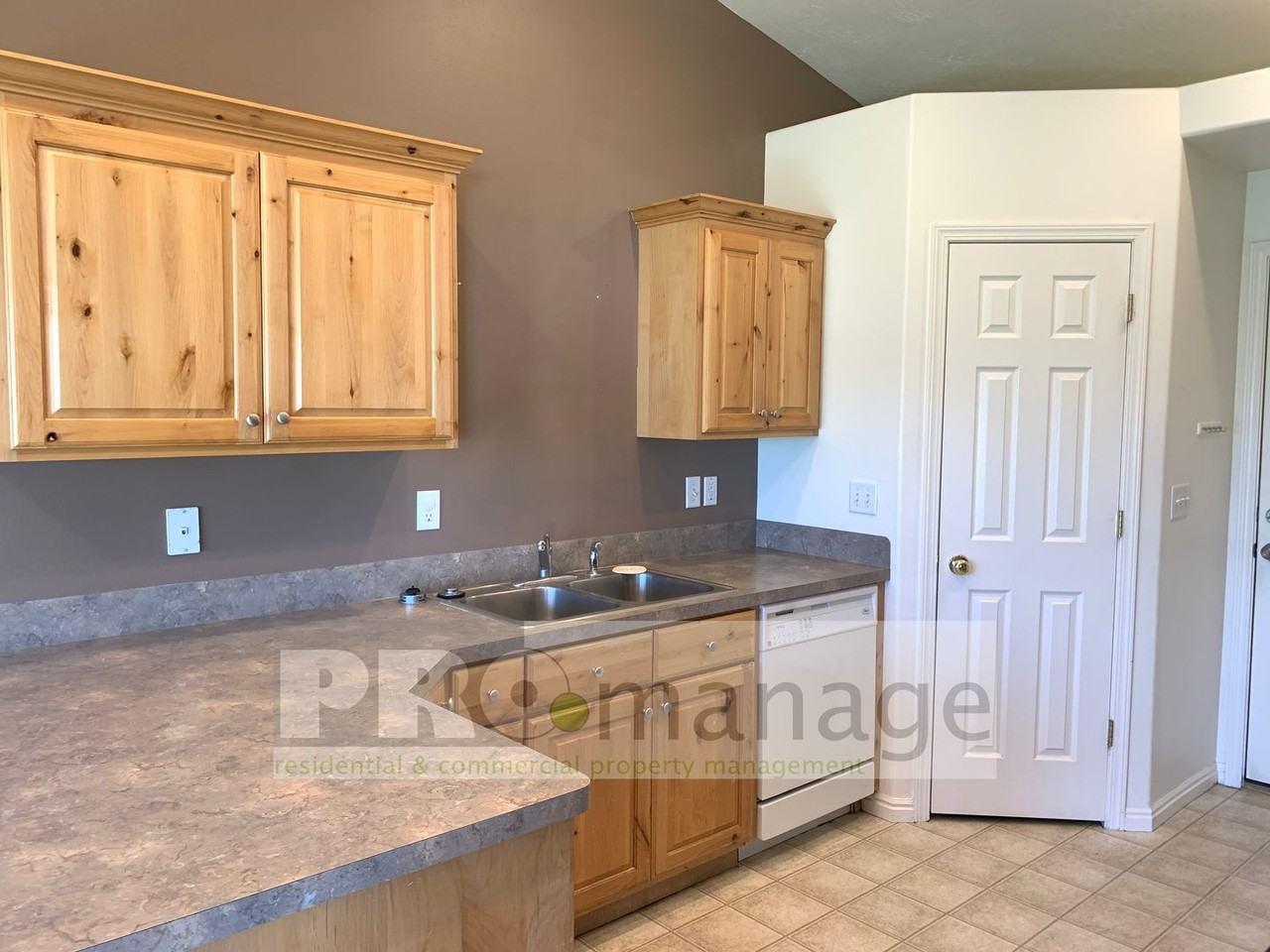 1303 Jackson Drive - Photo 3 of 15