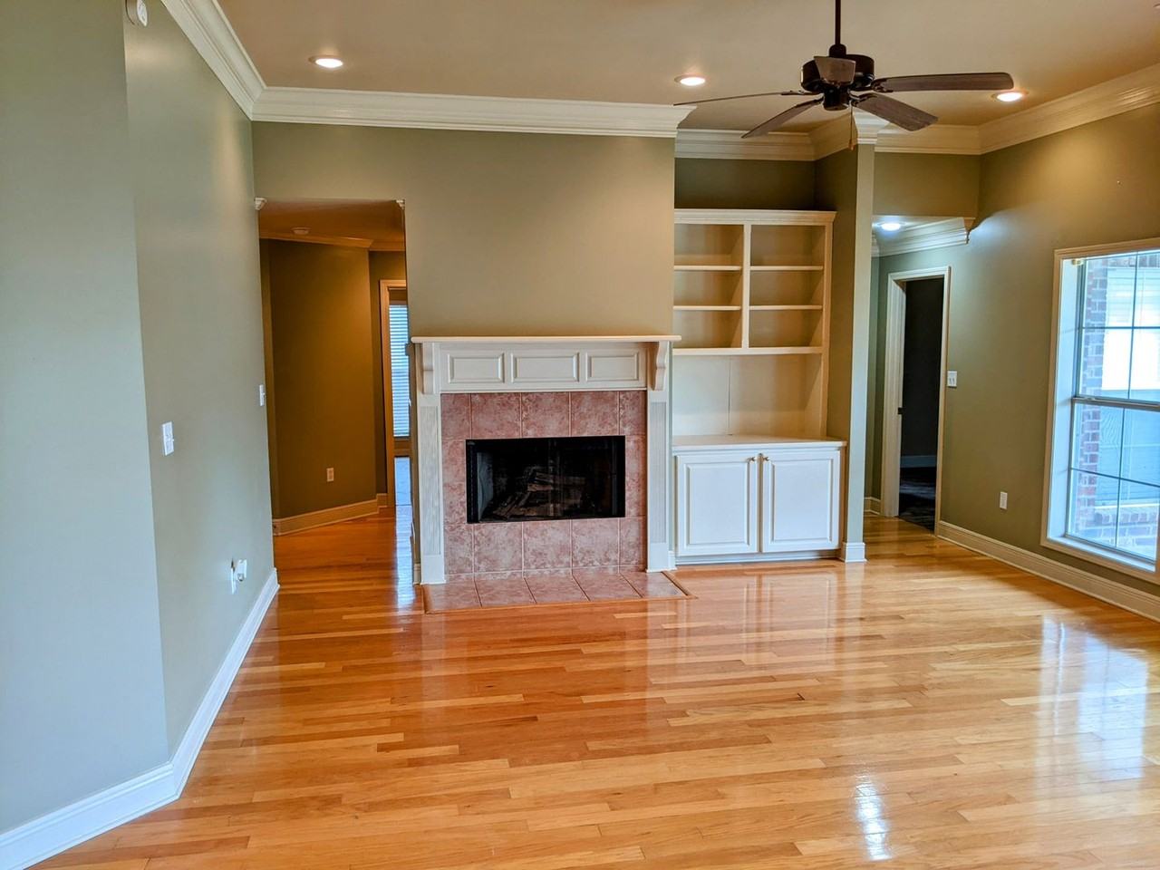 103 Gulls Pointe Dr - Photo 2 of 20