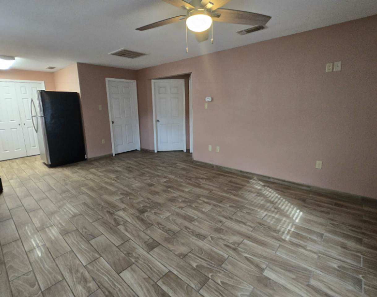 504 1/2 S Union Ave - Photo 5 of 15