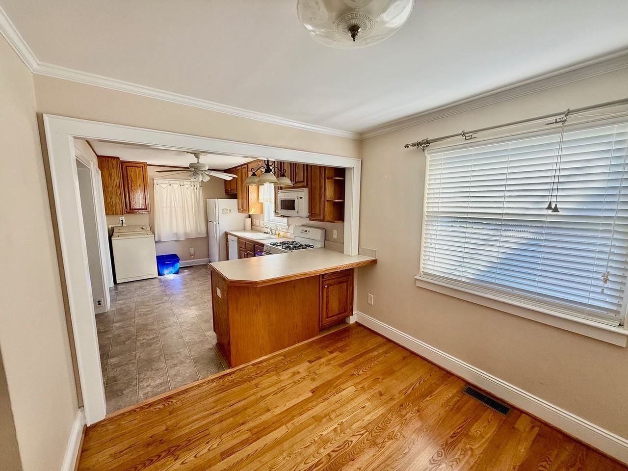 300 E Pine St - Photo 7 of 19