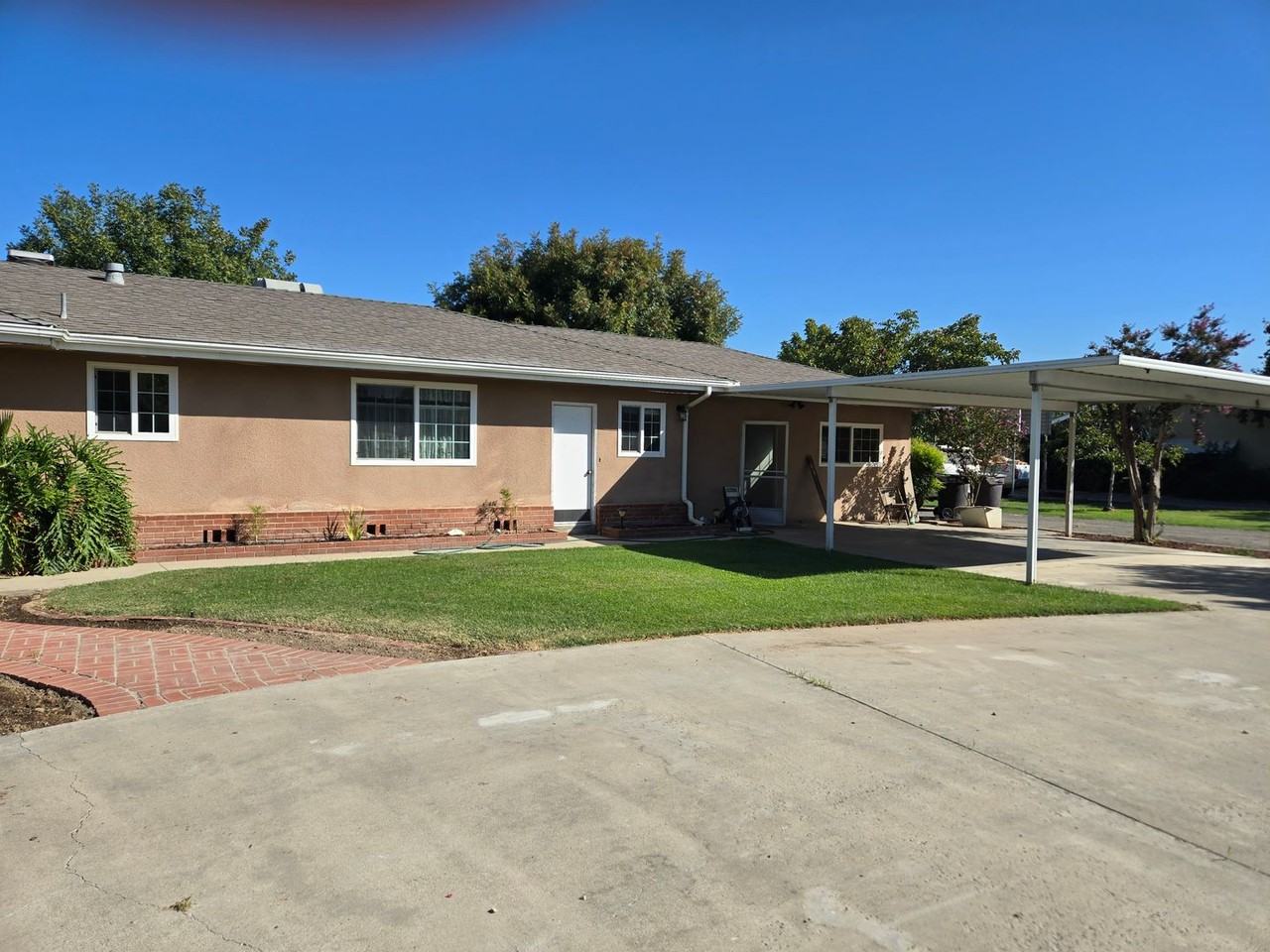 13582 Grangeville Blvd - Photo 2 of 23