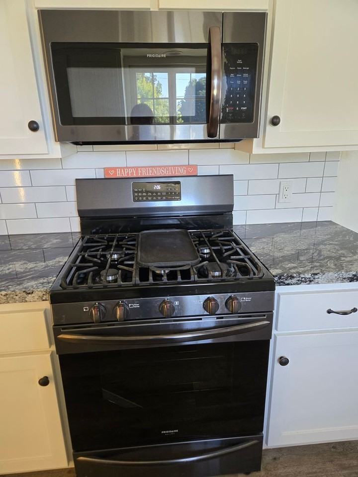 13582 Grangeville Blvd - Photo 5 of 23