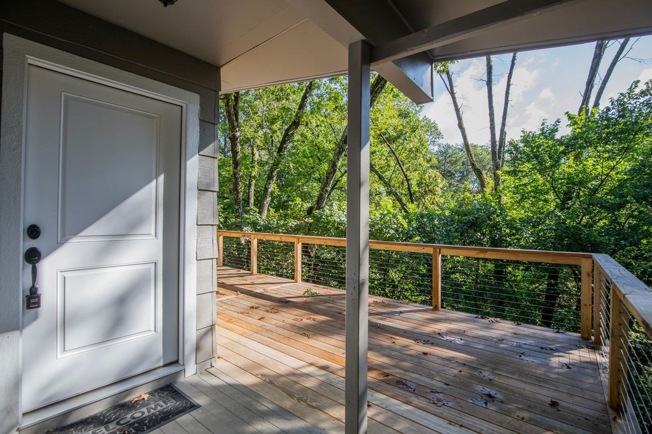 82 Bosworth Cir - Photo 2 of 17