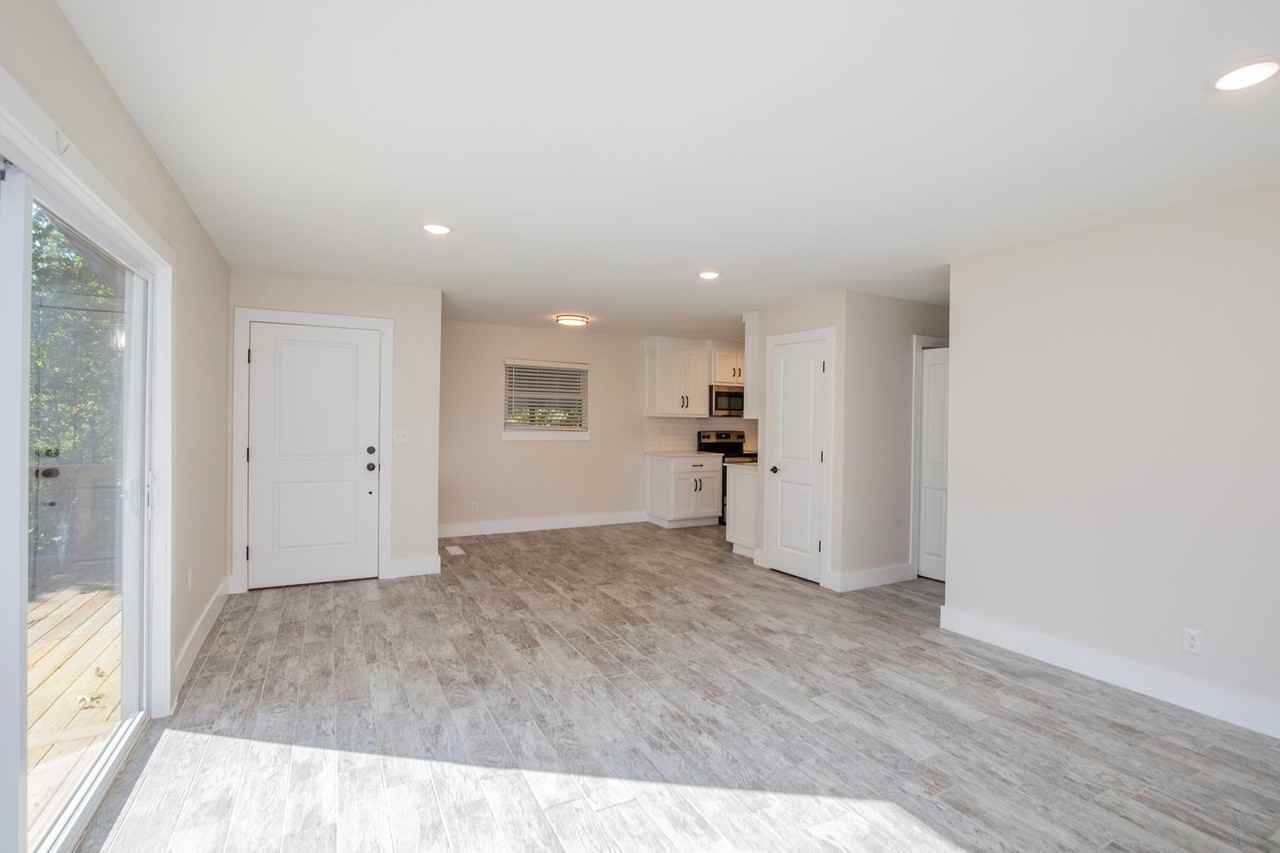 82 Bosworth Cir - Photo 3 of 17