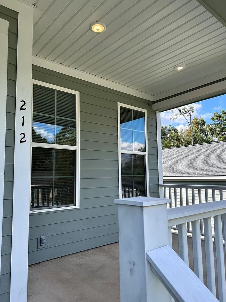 206 Carriage Ln - Photo 2 of 50