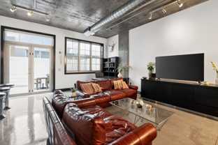 435 N Andrews Ave - Photo 1 of 1