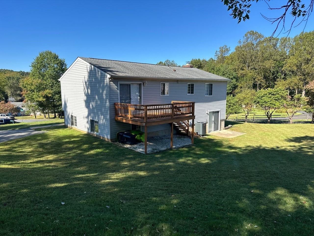 3905 Eaton Dr - Photo 4 of 29