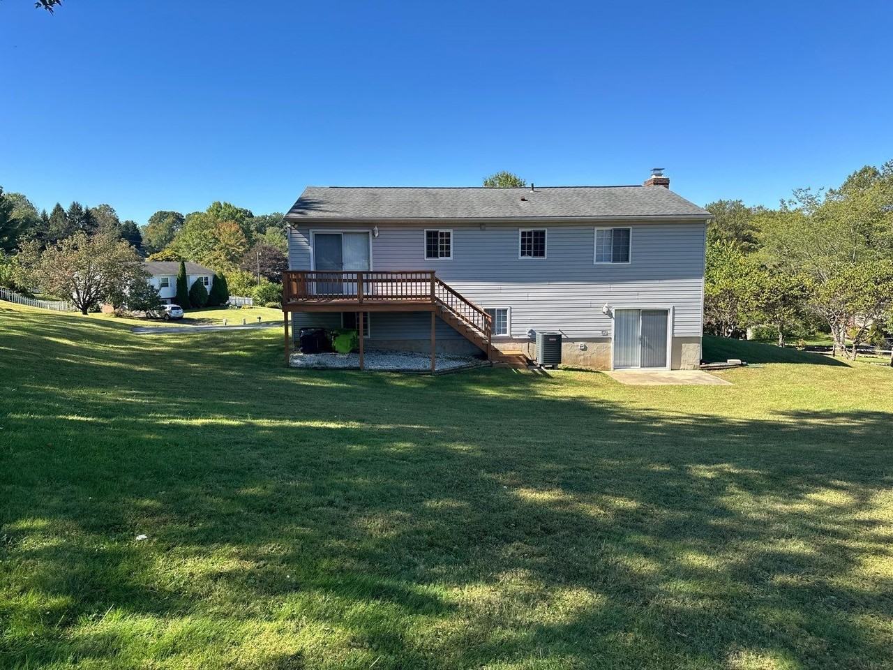 3905 Eaton Dr - Photo 5 of 29