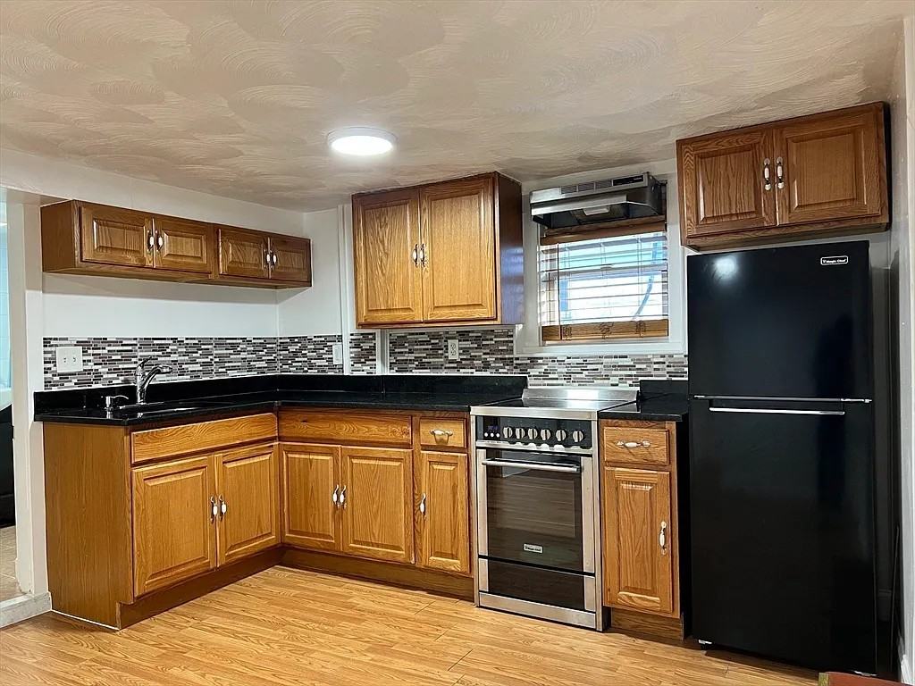 47 Bickford Avenue #B - Photo 5 of 8