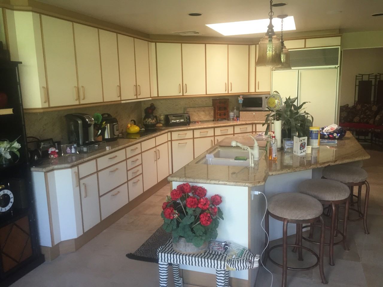 23 Duke Dr #23 - Photo 3 of 20