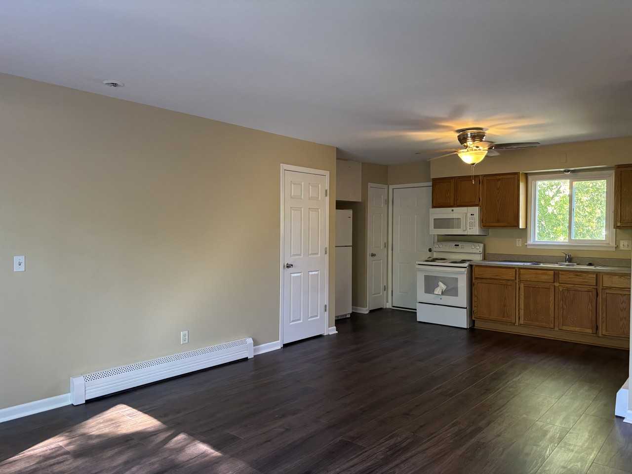 2838 Moland St #C - Photo 3 of 15