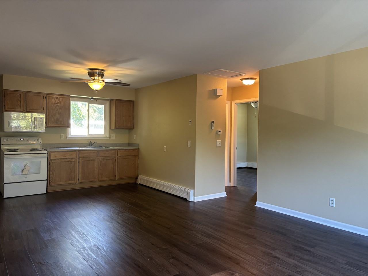 2838 Moland St #C - Photo 4 of 15