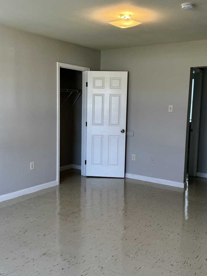 2407 Rose Dr #2407 - Photo 6 of 17