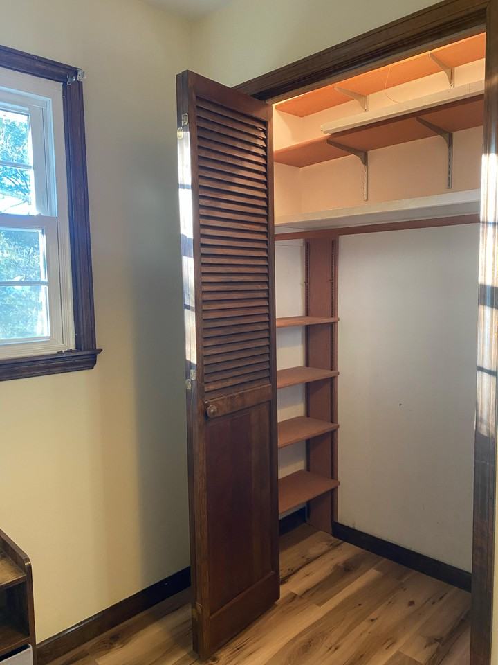 1101 Mimosa Ct - Photo 2 of 14