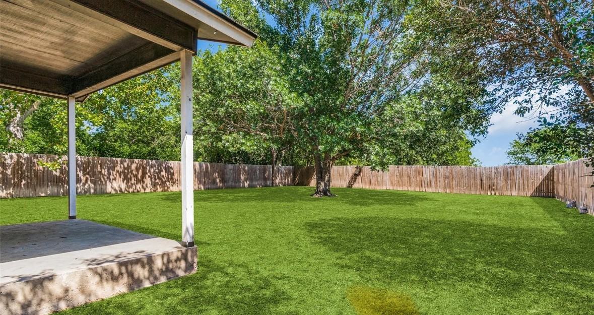 204 1/2 Graham St #NA - Photo 2 of 17