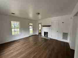 featured image of 512 N Hill St #NA