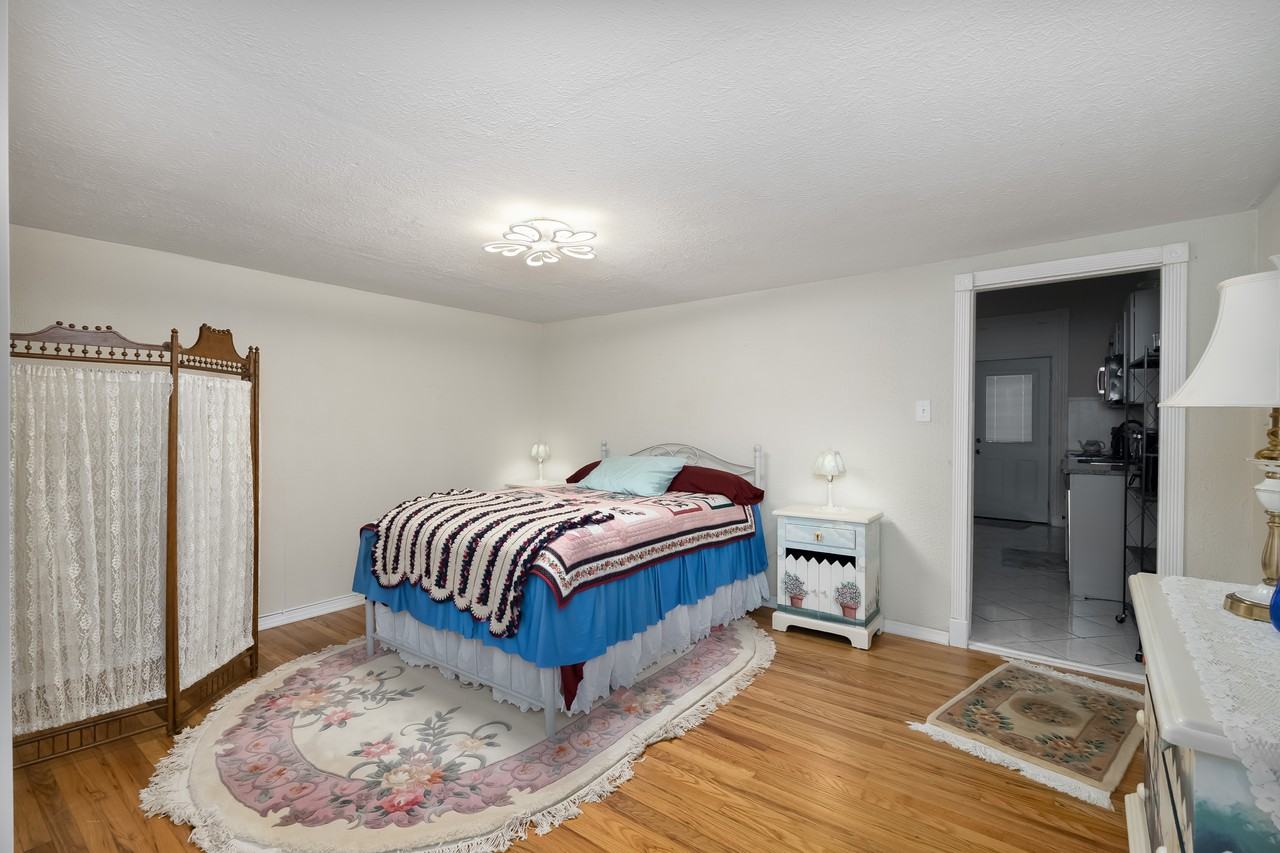 411 West Ninth Street #NA