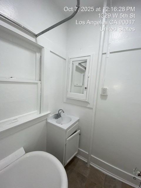 1329 West 5th Street #105 - Photo 6 of 8