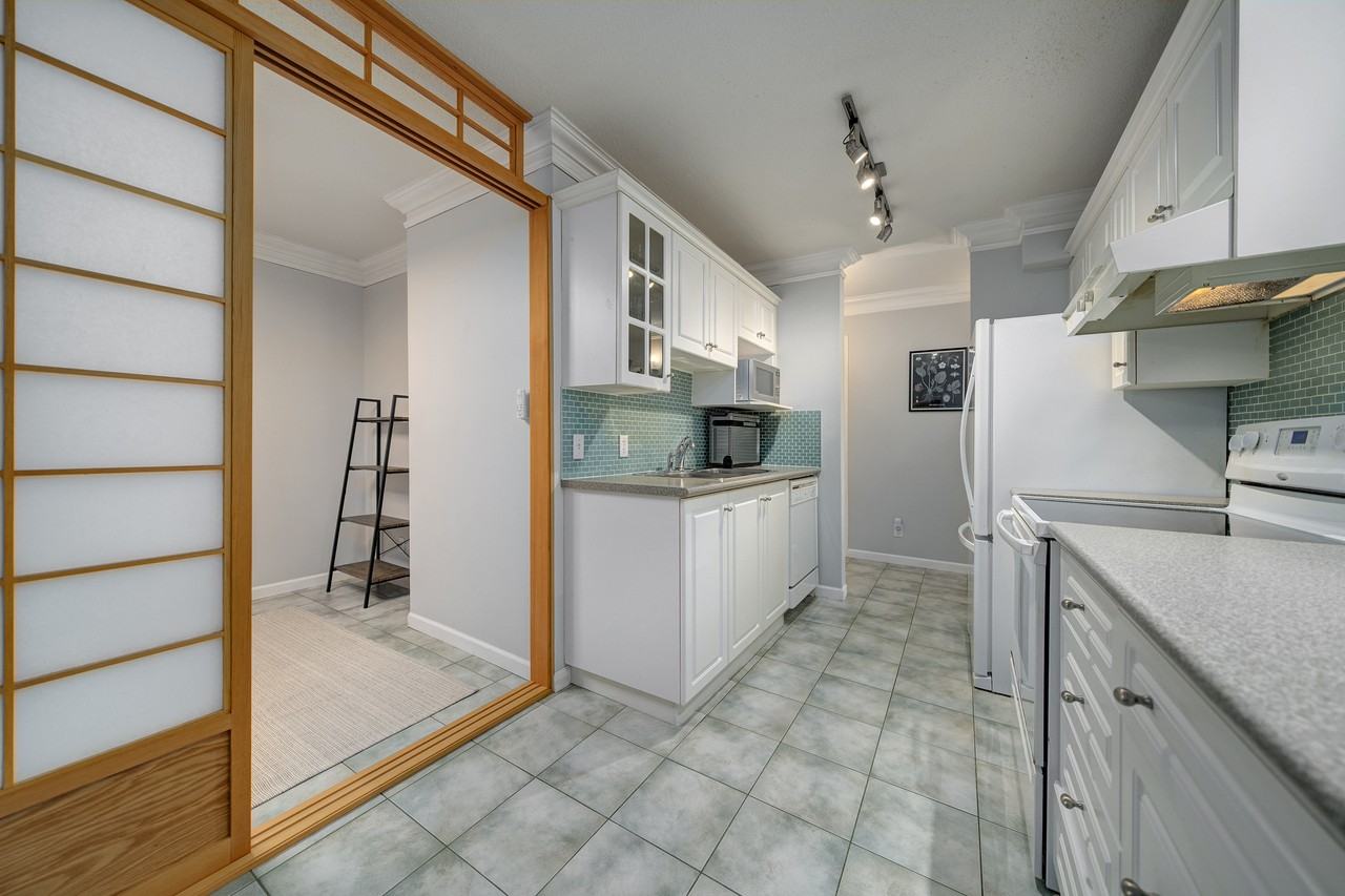 1640 West 11th Avenue #301 - Photo 2 of 20