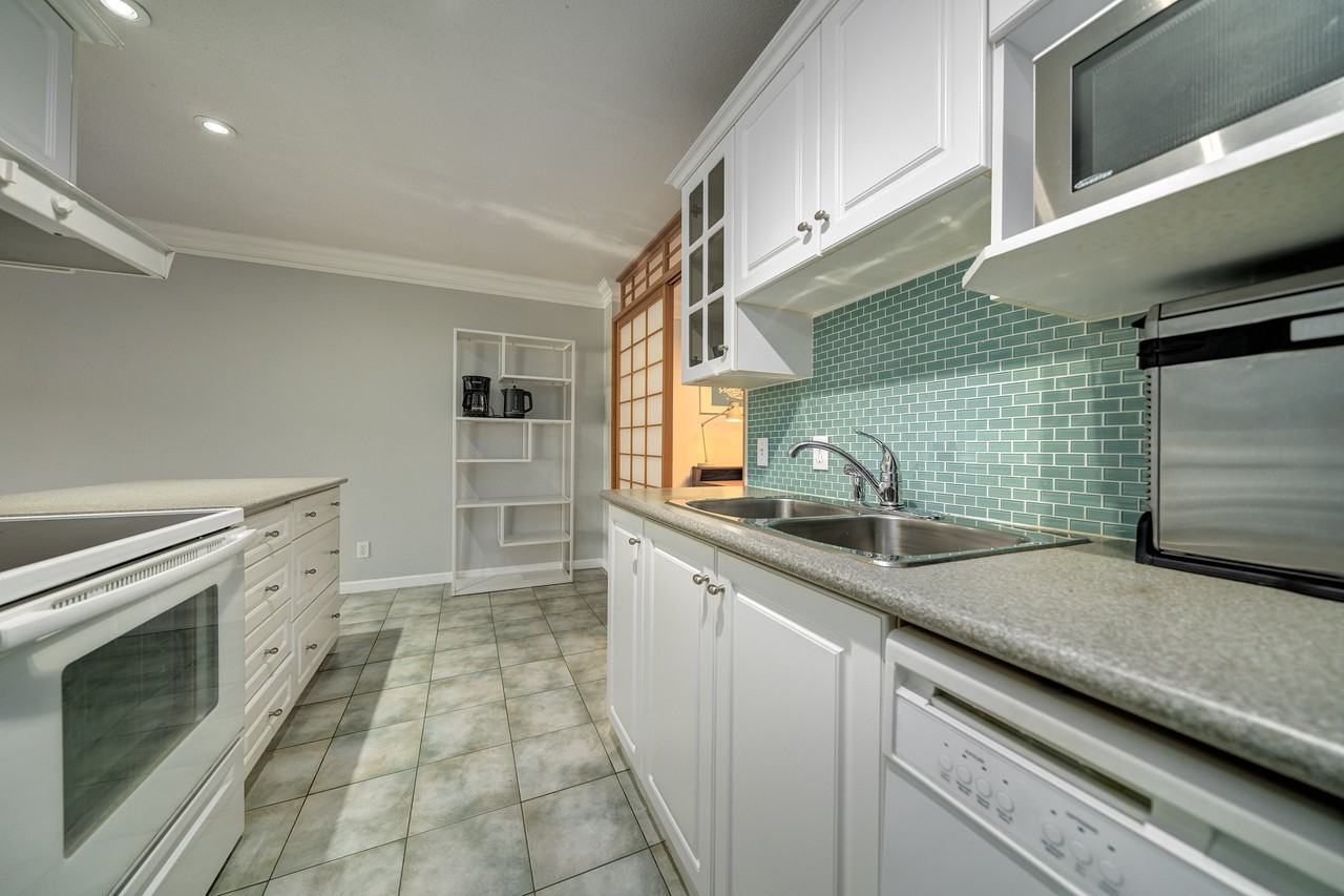 1640 West 11th Avenue #301 - Photo 3 of 20