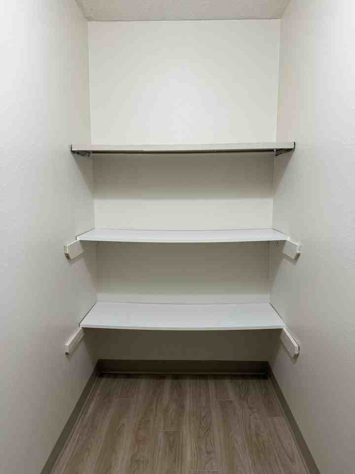 Crestwood Apartments - Photo 7 of 49