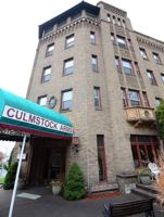 featured image of 328 W 8th Ave