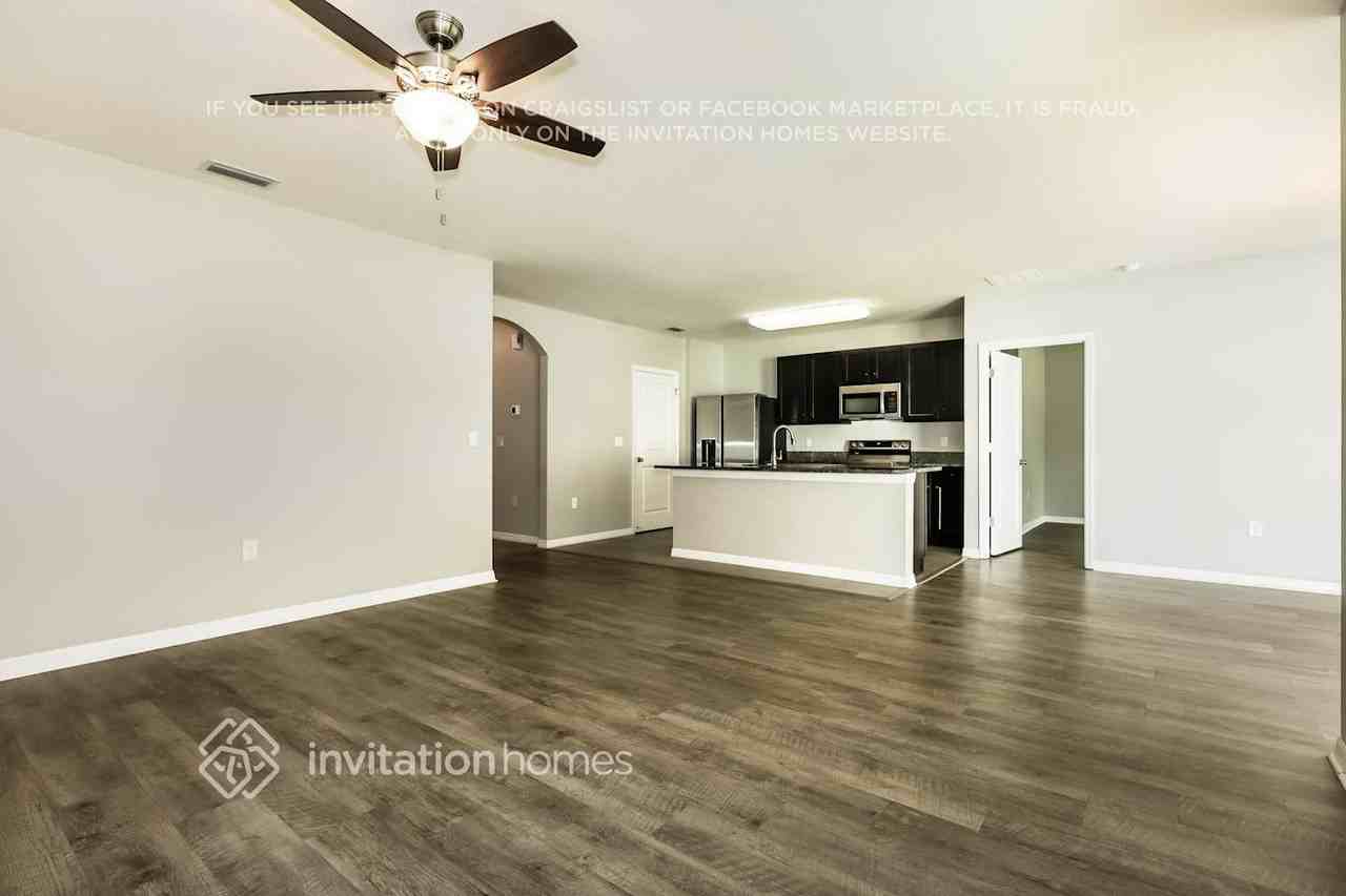 14954 Flowing Gold Dr - Photo 5 of 17