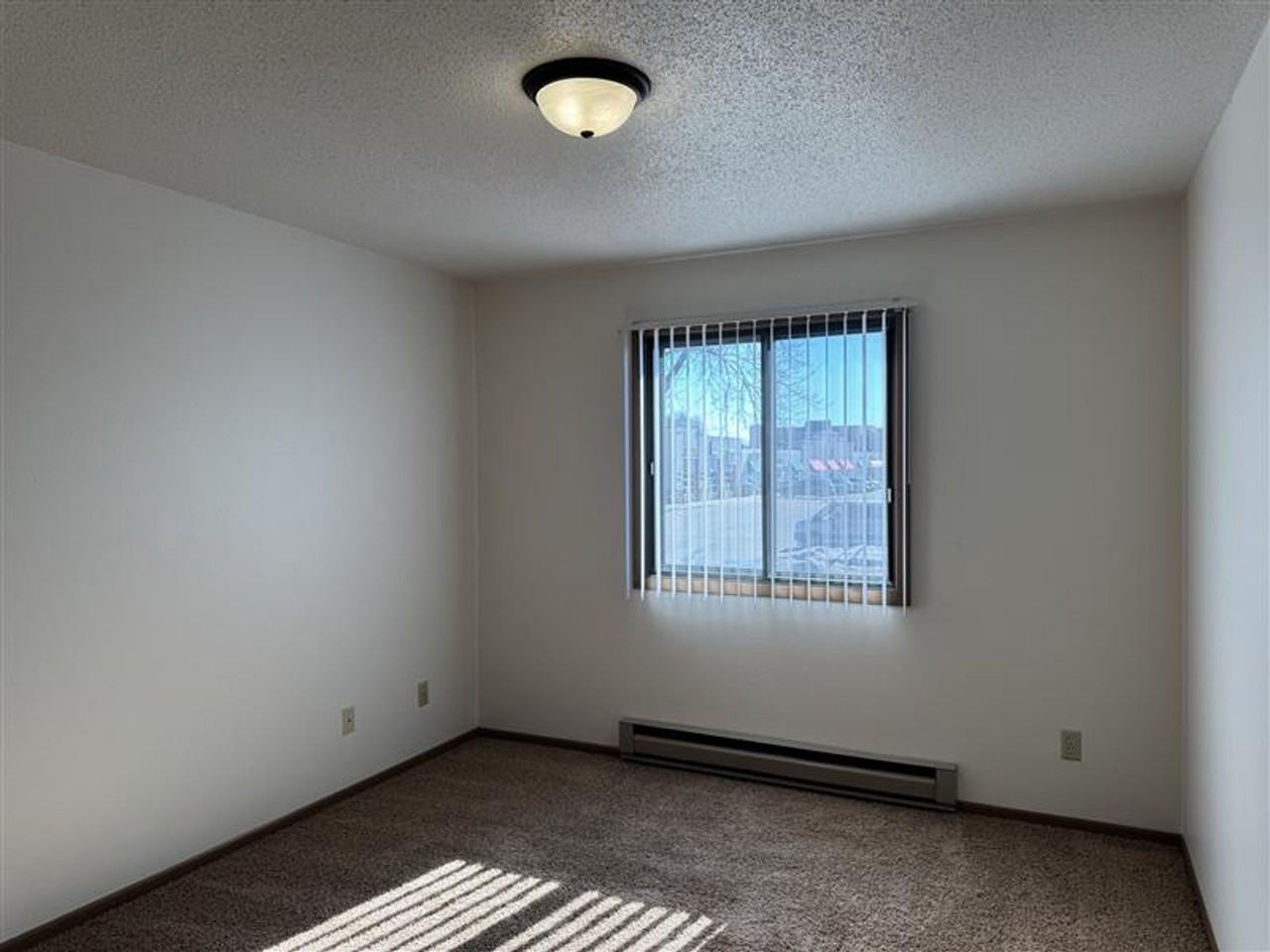 Ashwood Apartments - Photo 6 of 12