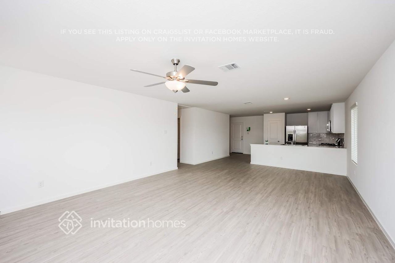 2714 Bronte Blvd - Photo 7 of 26