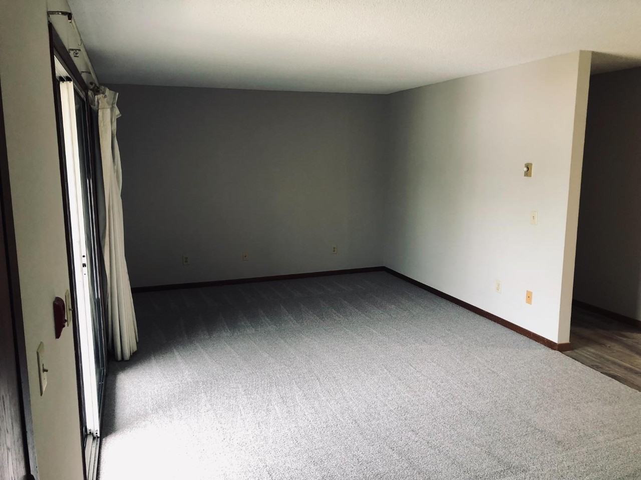 469 Gibbs St, Prescott WI 54021 - Photo 2 of 10