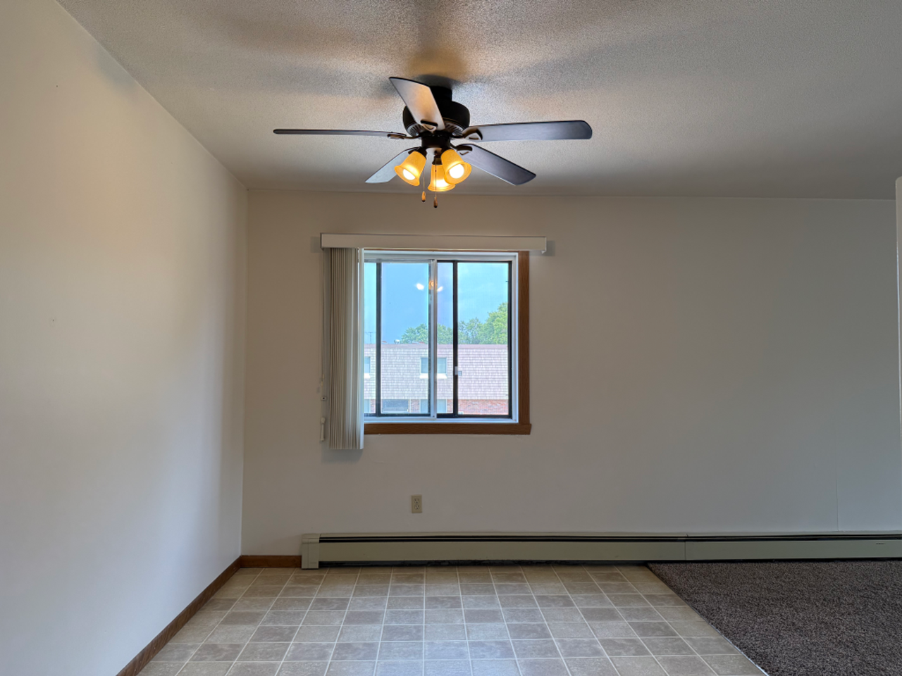 Cottonwood Apartments - Photo 4 of 36