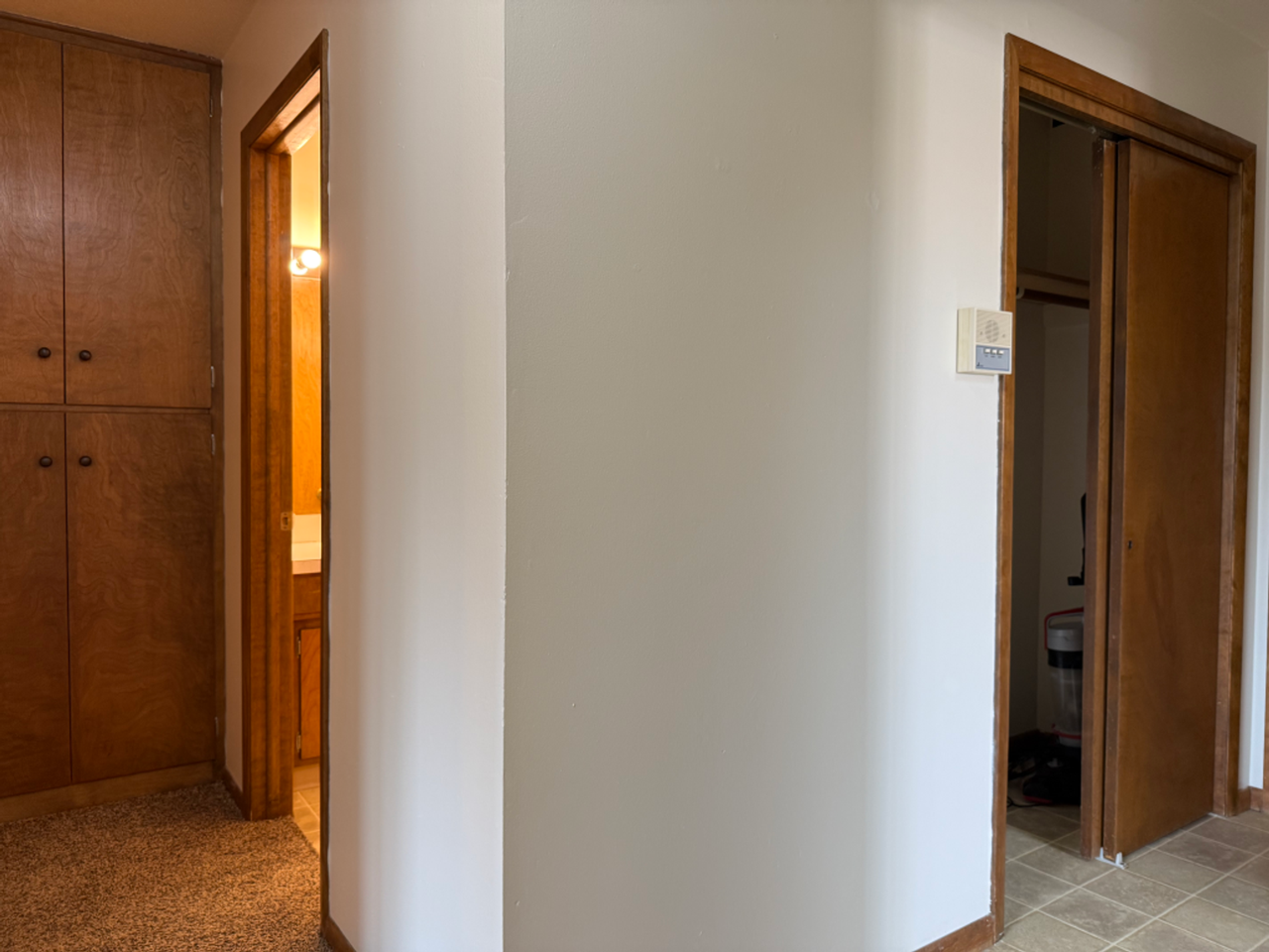 Cottonwood Apartments - Photo 7 of 36