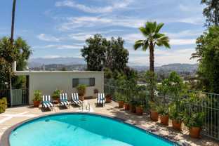 Great deal alert Move in before Oct 30 and get 2 weeks free! - Photo 1 of 1