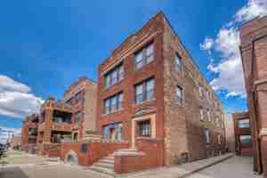 featured image of 2316 W Augusta Blvd