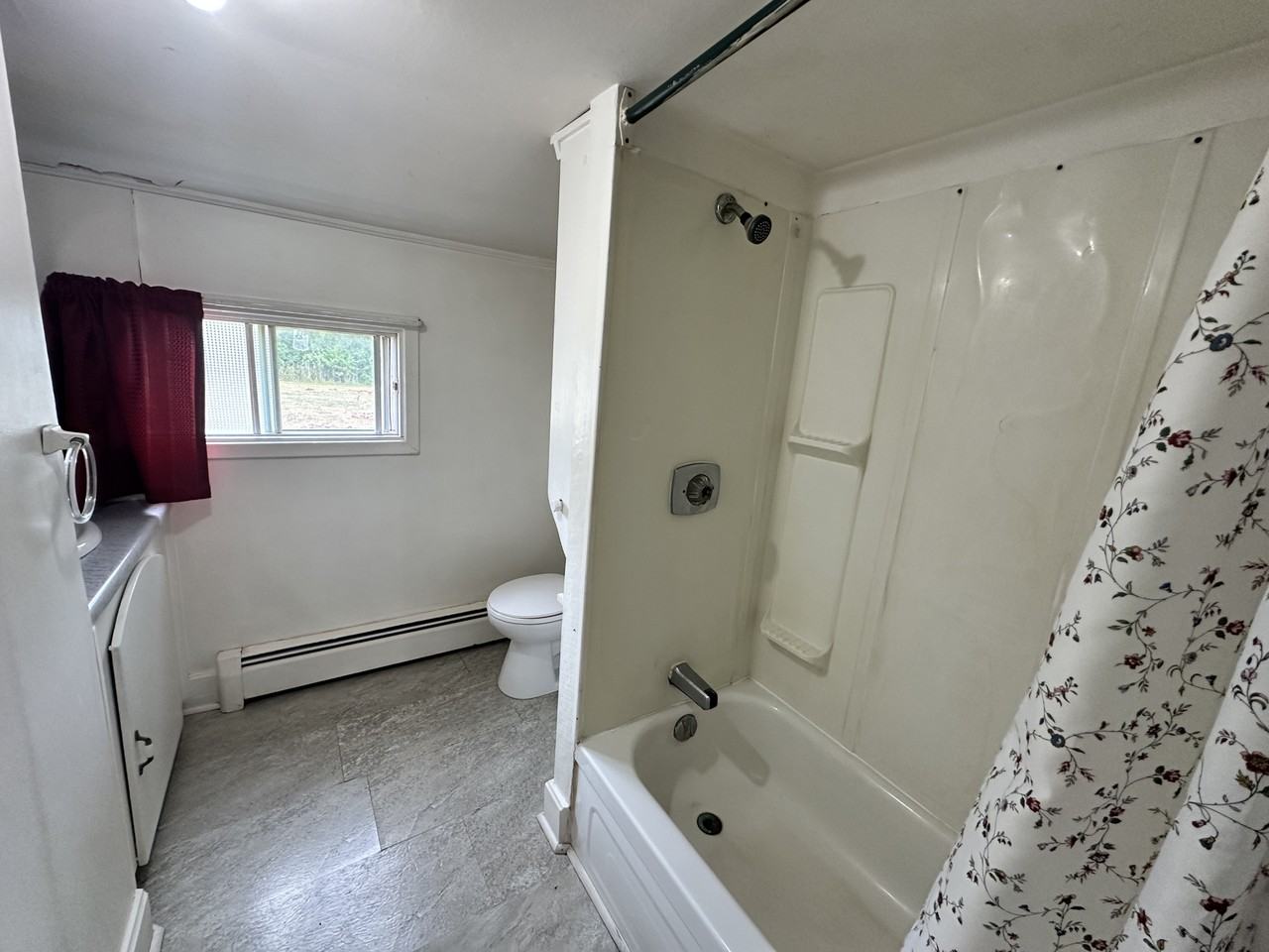 18 Dufferin Street - Photo 7 of 16