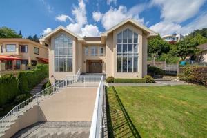 featured image of 2711 Chelsea Court