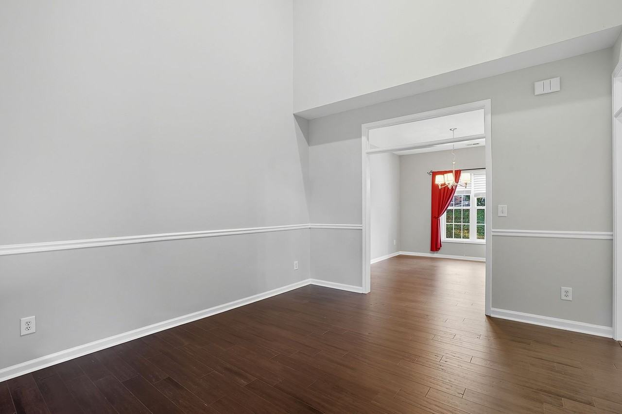 2712 Cabochon Diamond Ct - Photo 7 of 30