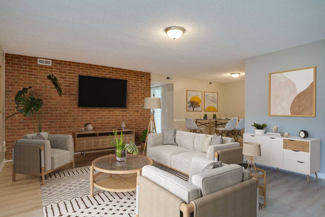 Summit Crossing Apartments – Spacious Living with Pool, Laundry, and a Prime Location - Photo 7 of 17