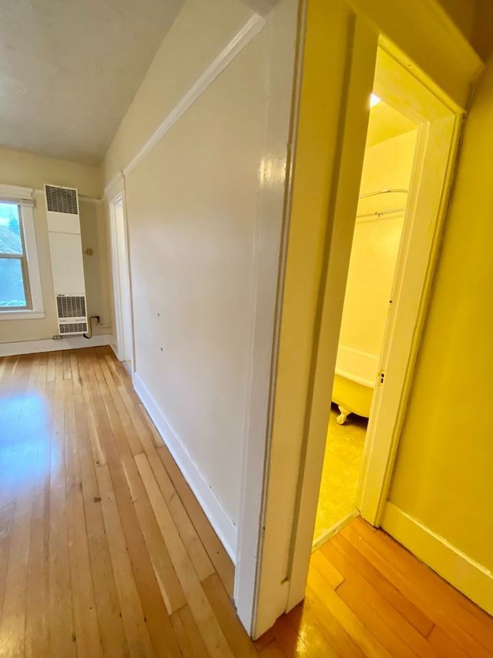 Regis Apartments - Photo 3 of 23