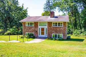 featured image of 144 Mimosa Ct