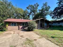 featured image of 708 8th St