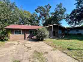 708 8th St - Photo 1 of 1
