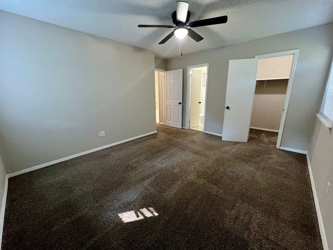 708 8th Street - Photo 7 of 19