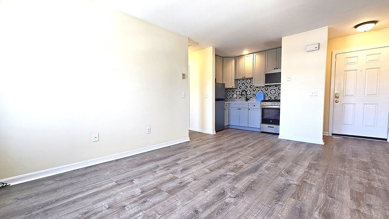 42 Intervale Ave - Photo 2 of 23